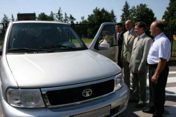 Auto od powiatu dla Policji