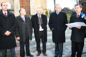 Odbiory „schetynówek” z udziałem wojewody