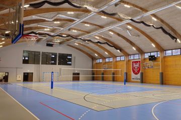 Nowa hala sportowa przy Liceum Ogólnokształcącym w Miechowie gotowa do użytku
