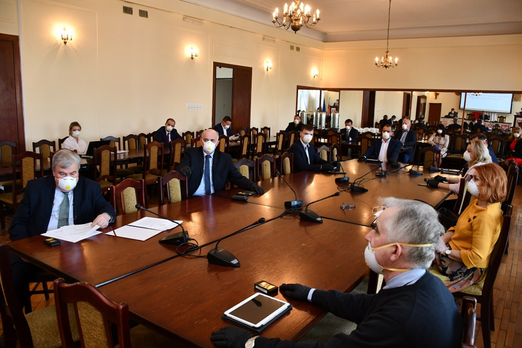 Rada Powiatu Może Zostać Odwołana W Wyniku Rada Powiatu w trybie pilnym pokryła ujemny wynik finansowy Szpitala św