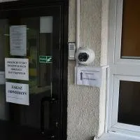 Kamera termowizyjna przed wejściem na SOR Szpitala św. Anny w Miechowie