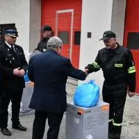 Sprzęt z Małopolskiej Tarczy Antykryzysowej dla OSP Nieszk&oacute;w