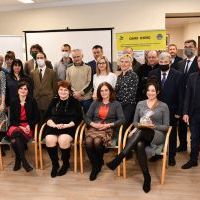 Uczestnicy spotkania podsumowującego w Pstroszycach II projekt realizowany przez RDOŚ Krak&oacute;w