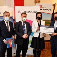 Promesa z Pakietu Edukacyjnego Małopolskiej Tarczy Kryzysowej dla Powiatu Miechowskiego