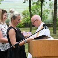 Jubileuszowe upominki dla kapelana DPS w Miechowie