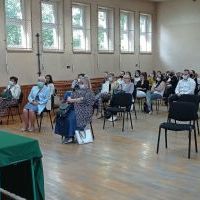 Dyrektor Marzena Samborska życzy sukcesów w nauce słuchaczom Szkoły Policealnej ZS Nr 1 w Miechowie