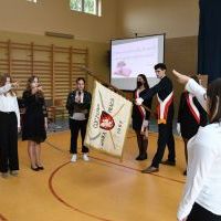 Ślubowanie klas pierwszych Zespołu Szk&oacute;ł Nr 1 w Miechowie