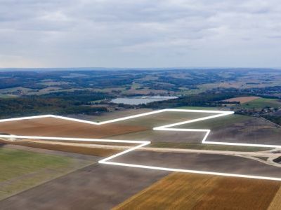 Tereny inwestycyjne przyszłego parku technologicznego zlokalizowane na terenie gminy Książ Wielki w powiecie miechowskim