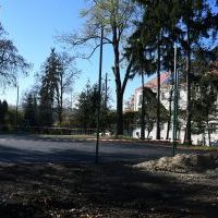 Trwa budowa boiska do siatkówki przy CAPS Miechów