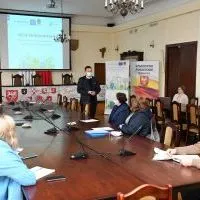 Ekodoradcy samorząd&oacute;w Powiatu Miechowskiego na spotkaniu w starostwie