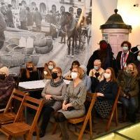 Wernisaż wystawy obraz&oacute;w Romana Breitenwalda i Jerzego Gawęckiego w Muzeum Ziemi Miechowskiej