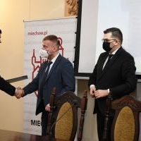 Wsp&oacute;łpraca samorząd&oacute;w Wojew&oacute;dztwa Małopolskiego i Powiatu Miechowskiego owocuje pracownią rezonansu magnetycznego w miechowskim szpitalu