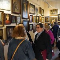Finisaż wystawy obraz&oacute;w Romana Breitenwalda i Jerzego Gawęckiego w Muzeum Ziemi Miechowskiej