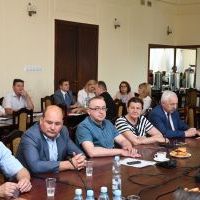 Powiatowy Zesp&oacute;ł Zarządzania Kryzysowego o wakacjach 2022 i relokacji uchodźc&oacute;w