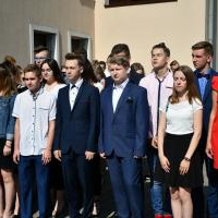 Uczniowie ZS Nr 1 na uroczystym apelu kończącym rok szkolny