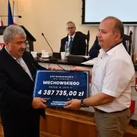 Promesa na modernizację dr&oacute;g powiatowych z Funduszu Dr&oacute;g Samorządowych