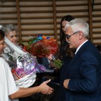 Życzenia od rodzic&oacute;w z okazji Dnia Nauczyciela dla dyr. Jerzego Schaba