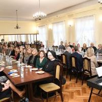 Prawie 80 nauczycieli zebrało się w miechowskim starostwie z okazji Dnia Edukacji Narodowej