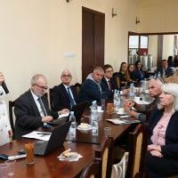 Marzena Samborska, dyr. ZS Nr 1 w Miechowie, przedstawia kształcenie zawodowe w prowadzonej przez nią szkole