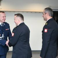 Gratulacje dla podinsp. Jacka Rosoła od komendant&oacute;w KP PSP Miech&oacute;w