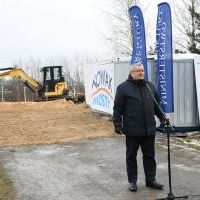 Minister Infrastruktury Andrzej Adamczyk zainicjował budowę wiaduktu w Uniejowie Rędziny