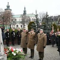 160. rocznica bitwy miechowskiej - kwiaty składają żołnierze WOT-u
