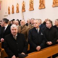 Organizatorzy i goście obchodów 160. rocznicy bitwy miechowskiej