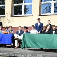 Skecz uczni&oacute;w LO Miech&oacute;w dla maturzyst&oacute;w