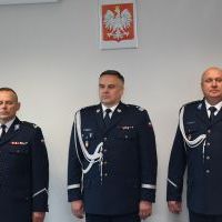 Nowo mianowany komendant powiatowy podinsp. Jacek Rosół z komendantami wojewódzkimi - nadinsp. Michałem Ledzionem i insp. Tomaszem Drożdżakiem