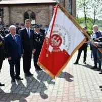 100-lecie OSP Pstroszyce I - sztandar odznaczony &bdquo;Złotym Znakiem Związku Ochotniczych Straży Pożarnych Rzeczpospolitej&rdquo;