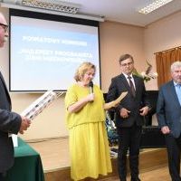Organizatorzy powiatowego konkursu programowania ze Starostą Jackiem Kobyłką