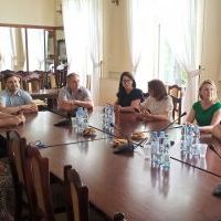 Pracownicy miechowskiego starostwa na konferencji 