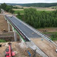 Wiadukt w Uniejowie Rędziny - przygotowania pod ułożenie masy bitumicznej