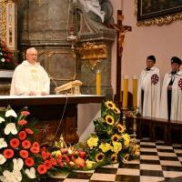 Święto Wojska Polskiego Miech&oacute;w 2023 - w intencji Ojczyzny modli się ks. proboszcz Franciszek Siarek