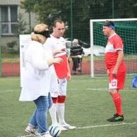 Wicew&oacute;jt Małgorzata Sadowniczyk pr&oacute;buje swoich sił w Blind Footballu