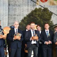 Dożynki Powiatowe Przybysławice 2023 - na scenie m.in. samorządowcy Powiatu Miechowskiego