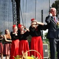 Dożynki Powiatowe Przybysławice 2023 - Wójt Lesław Blacha tańczy 