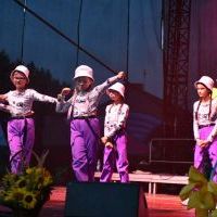 Dożynki Powiatowe Przybysławice 2023 - młodzi tancerze z BiOAK Gołcza