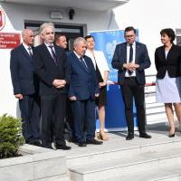 Wojewoda Małopolski Łukasz Kmita na otwarciu Punktu Paszportowego w Miechowie