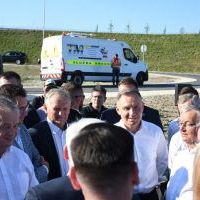 Prezydent RP Andrzej Adamczyk rozmawia z samorządowcami Powiatu Miechowskiego