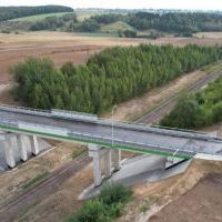 Wiadukt w Uniejowie Rędziny nad linią LHS