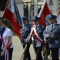 Święto WP Miech&oacute;w 2019 - poczty sztandarowe w tym Policji