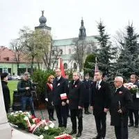 11 listopada 2023 w Miechowie - włodarze Gminy i Miasta Miech&oacute;w