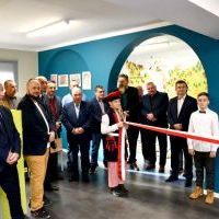 Goście otwarcia biblioteki w Dziaduszycach