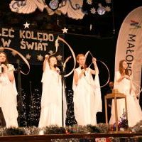 Leć kolędo w świat 2023 - występ SOSW Nr 2 z Krakowa