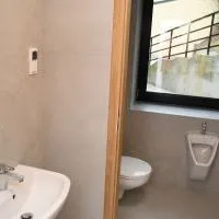 Sanitariaty w nowej siedzibie Wydziału Komunikacji w Miechowie