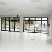 Wnętrza nowej siedziby Wydziału Komunikacji w Miechowie przed jej wyposażeniem