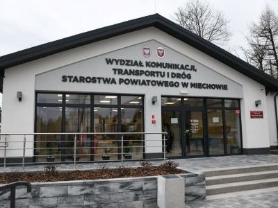 Nowa siedziba Wydziału Komunikacji Starostwa powstaje niedaleko centrum Miechowa