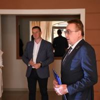 Kierownik PCPR Janusz Patyna otwiera szkolenie dla rodzin w pieczy zastępczej