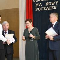 Wyróżnienia dla najlepszych absolwentów ZS Nr 1 w Miechowie